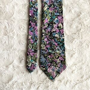Vintage Jos A Bank Necktie Mens Black Floral Cotton Flowers Preppy Leaves Garden